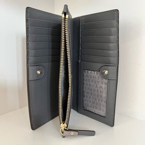 Kate Spade wallet with double card slots